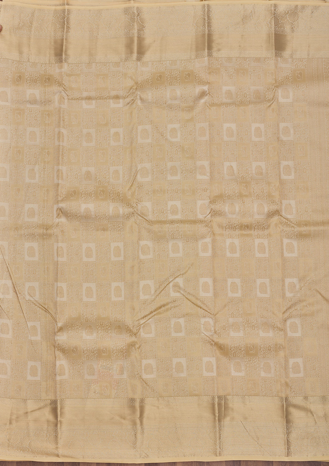 Beige Pure Silk Jaal Zariwork Saree With Matching Blouse Piece
