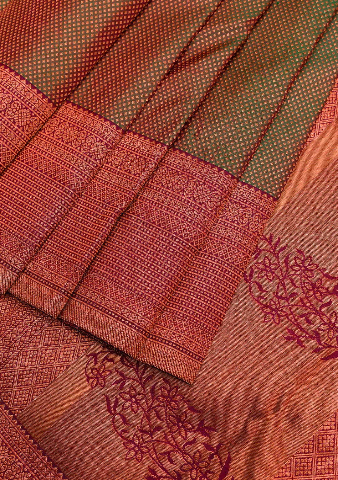 Bottle Green Zariwork Kanjivaram Pure Silk Saree