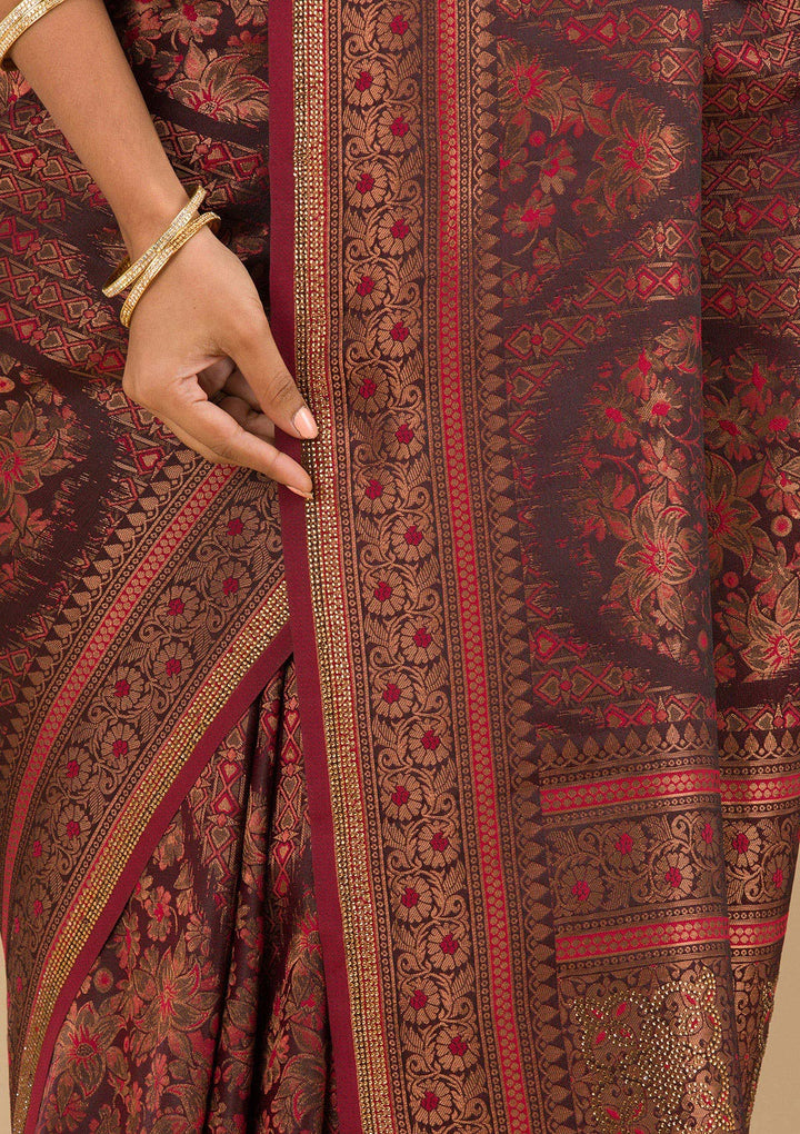 Koskii Orange Saree with Exquisite Threadwork – Traditional Elegance