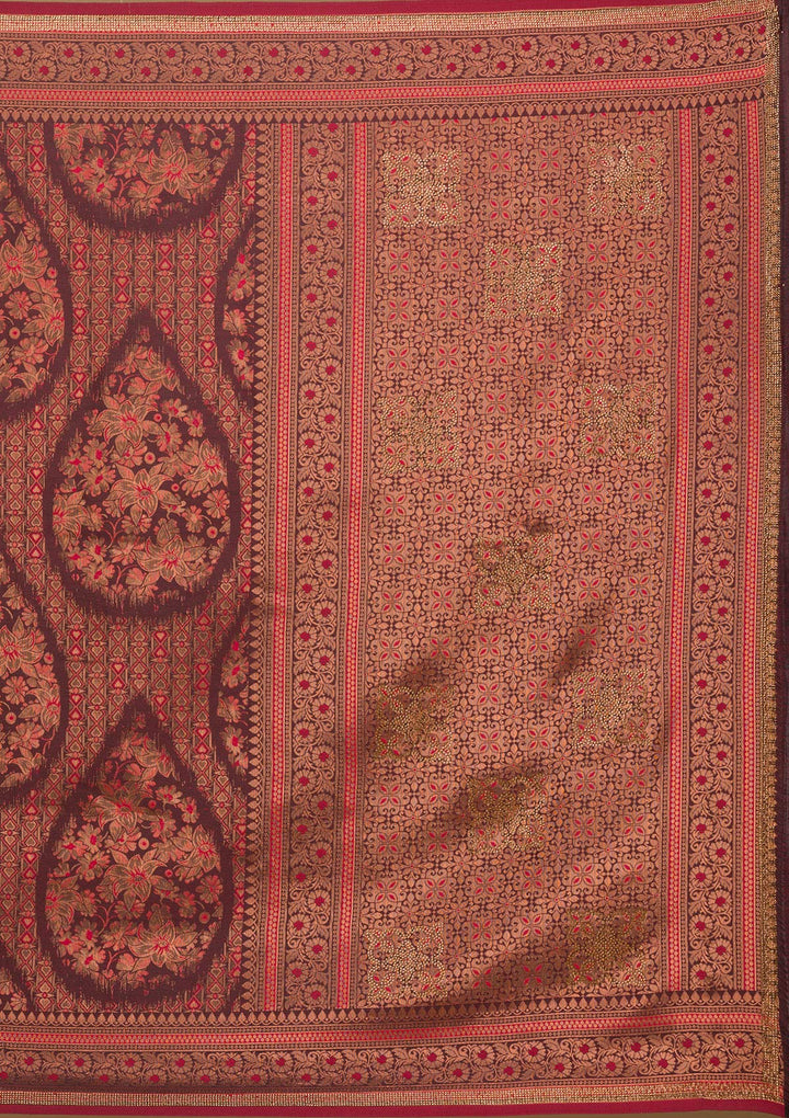 Koskii Orange Saree with Exquisite Threadwork – Traditional Elegance