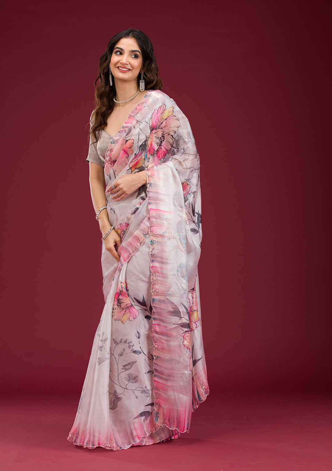 Koskii Organza Silver Saree – Cutdana Embroidered Elegance