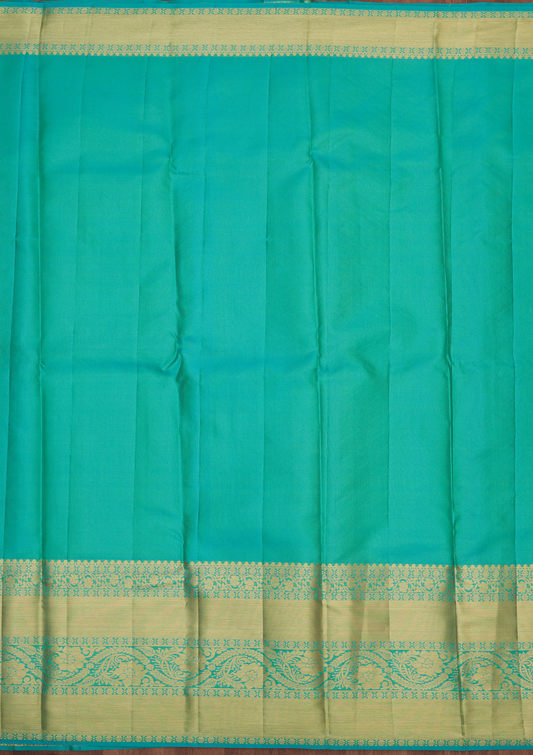 Cream Silk Jaal Gold Zariwork Saree With Matching Blouse Piece
