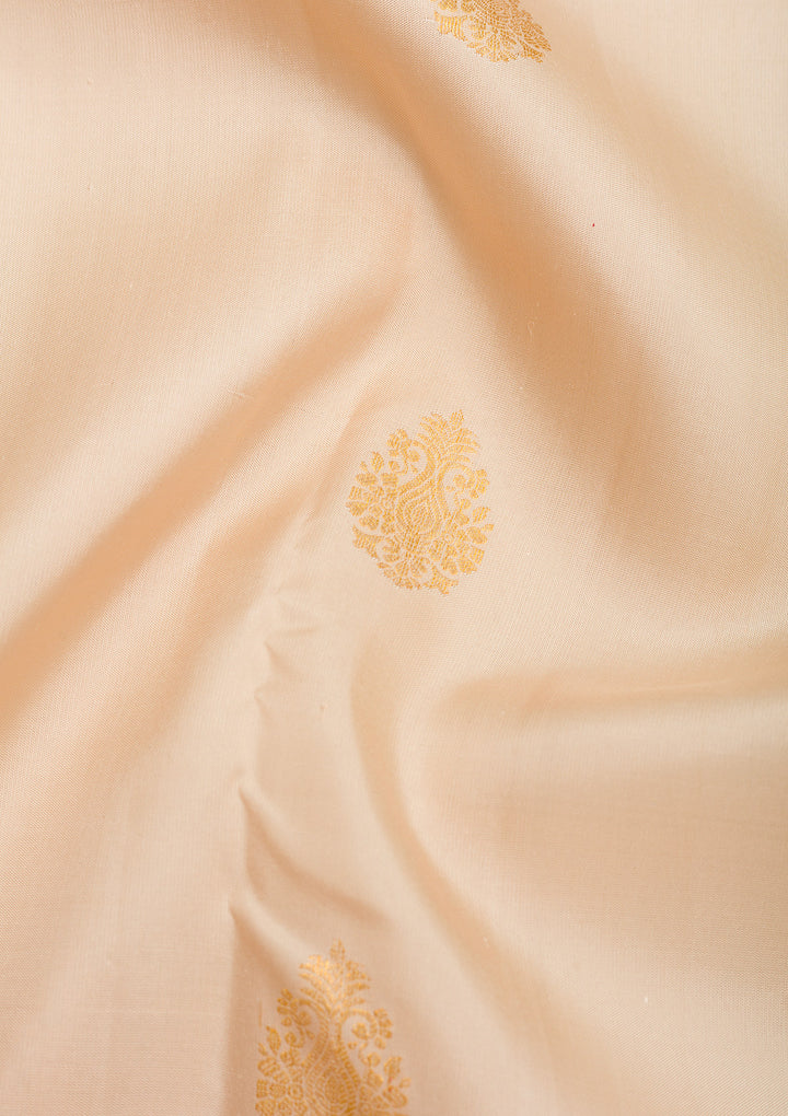 Off White Silk Buti Saree With Matching Blouse Piece