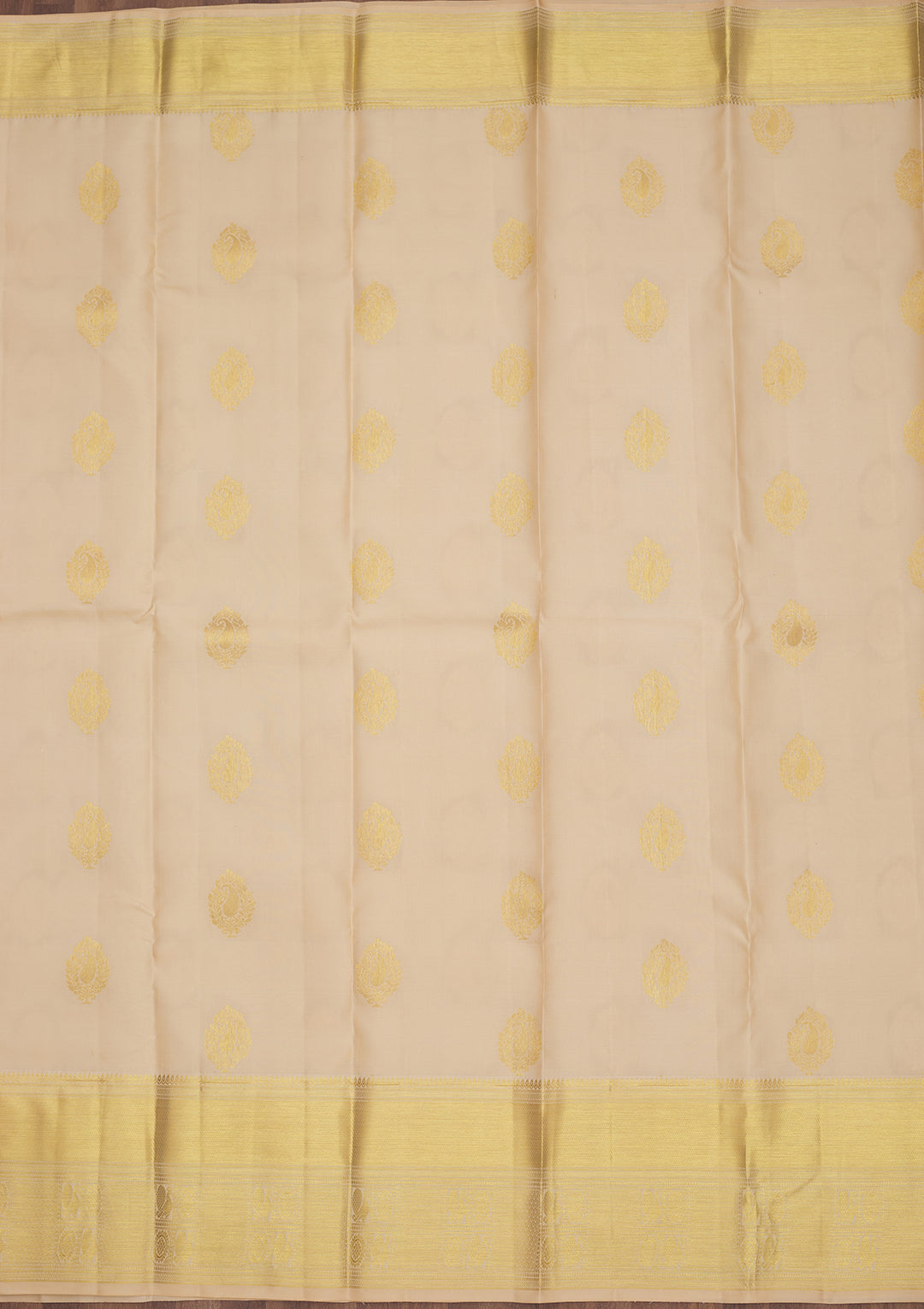 Cream Silk Buti Gold Zariwork Saree With Matching Blouse Piece