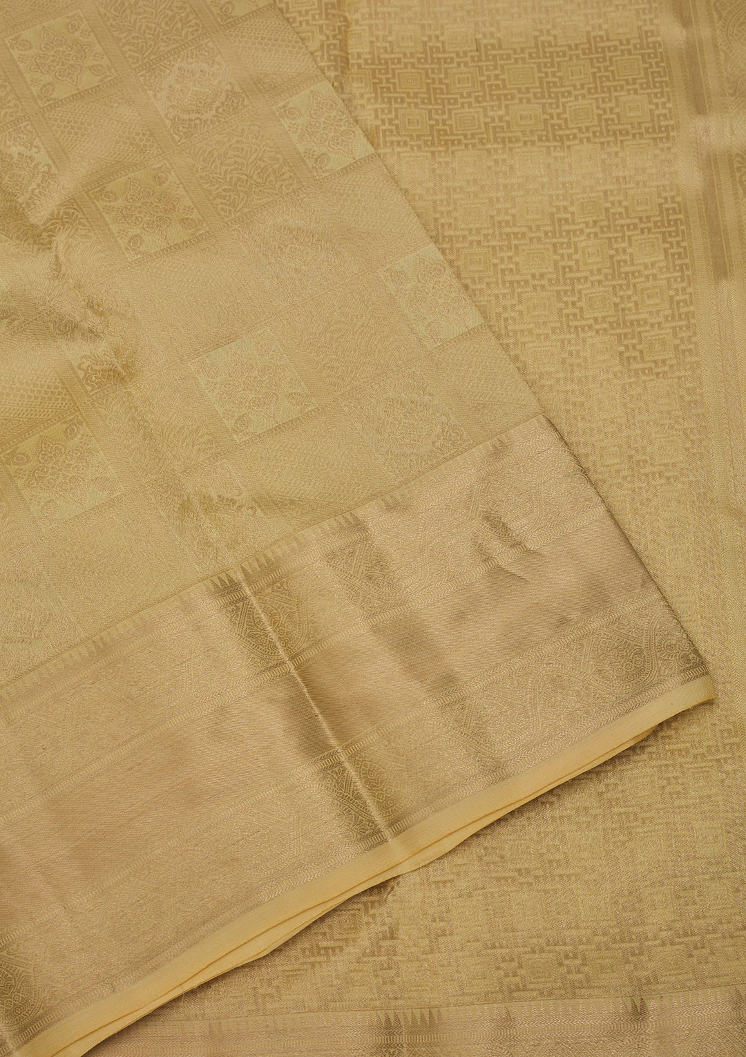 Gold Silk Jaal Gold Zariwork Saree With Matching Blouse Piece