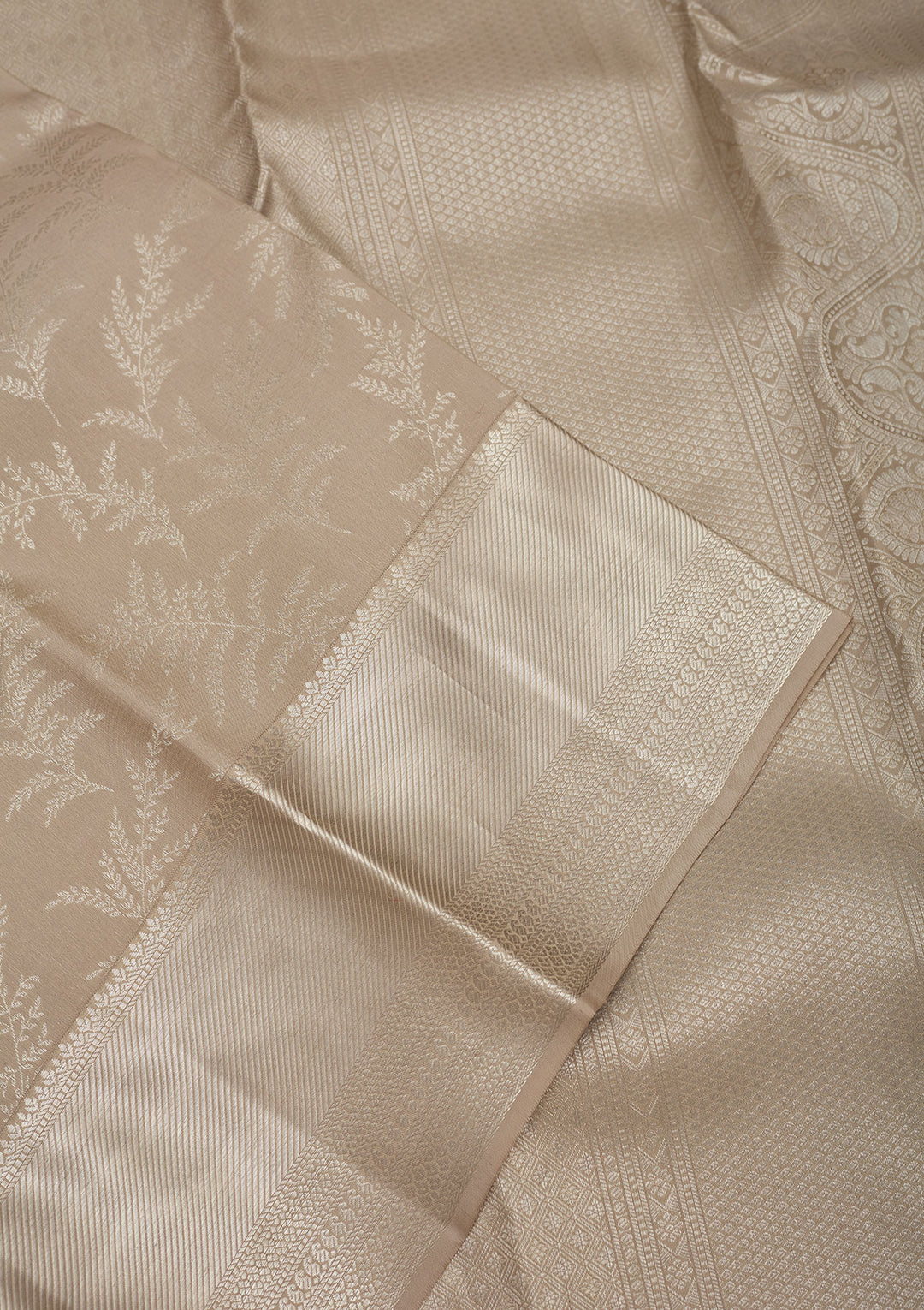 Gold Silk Jaal Silver Zariwork Saree With Matching Blouse Piece