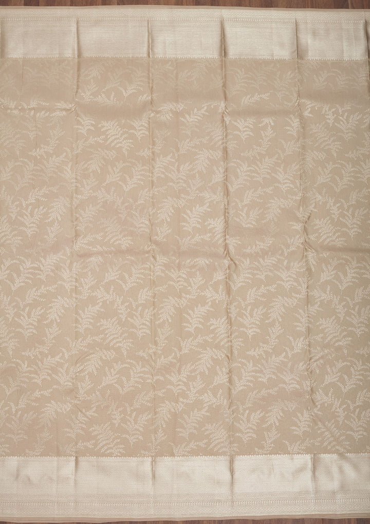 Gold Silk Jaal Silver Zariwork Saree With Matching Blouse Piece