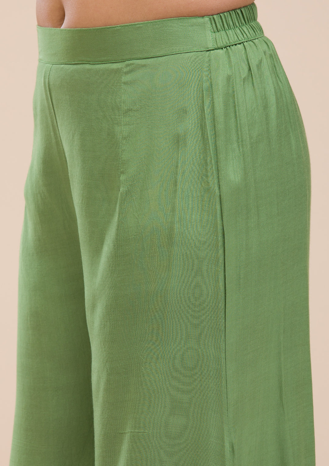 Green Threadwork Chanderi Readymade Salwar Suit