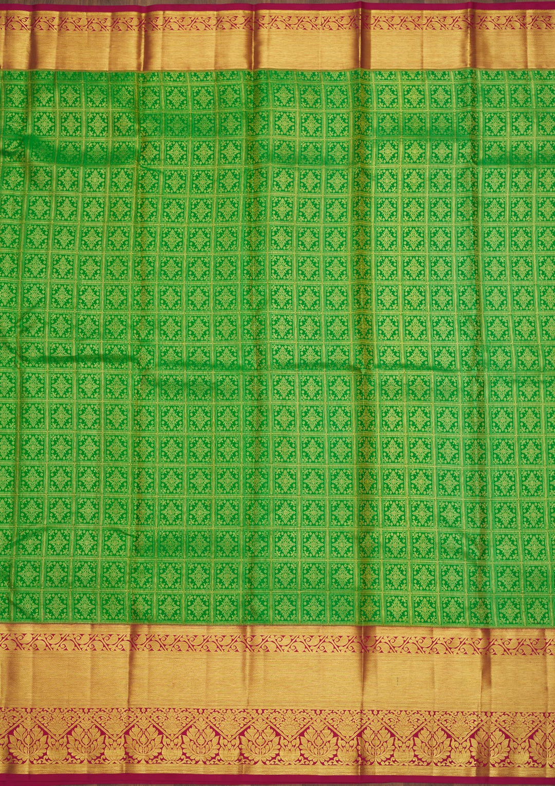 Green Silk Jaal Gold Zariwork Saree With Matching Blouse Piece