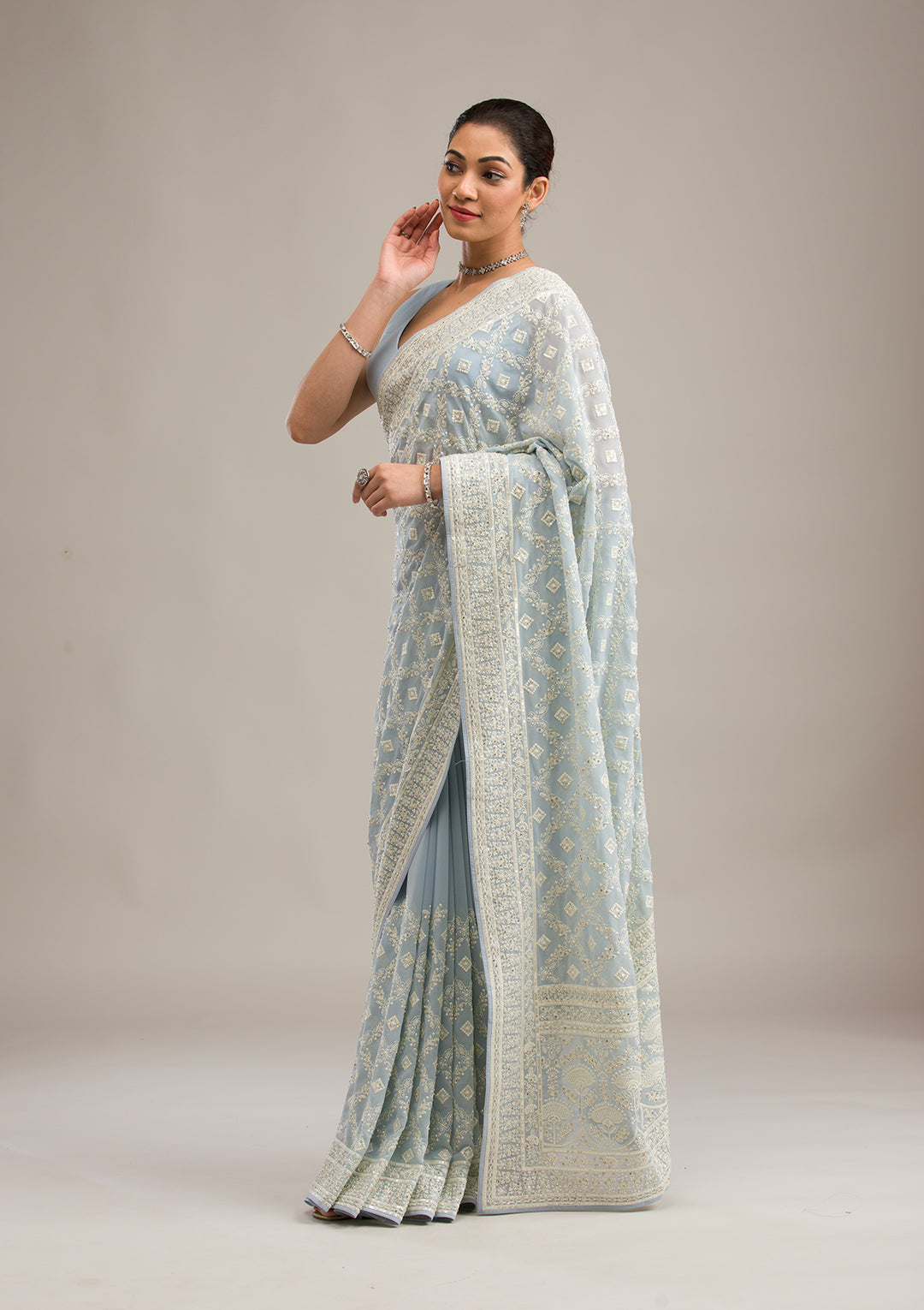Grey Georgette Chikankari Saree With Matching Blouse Piece