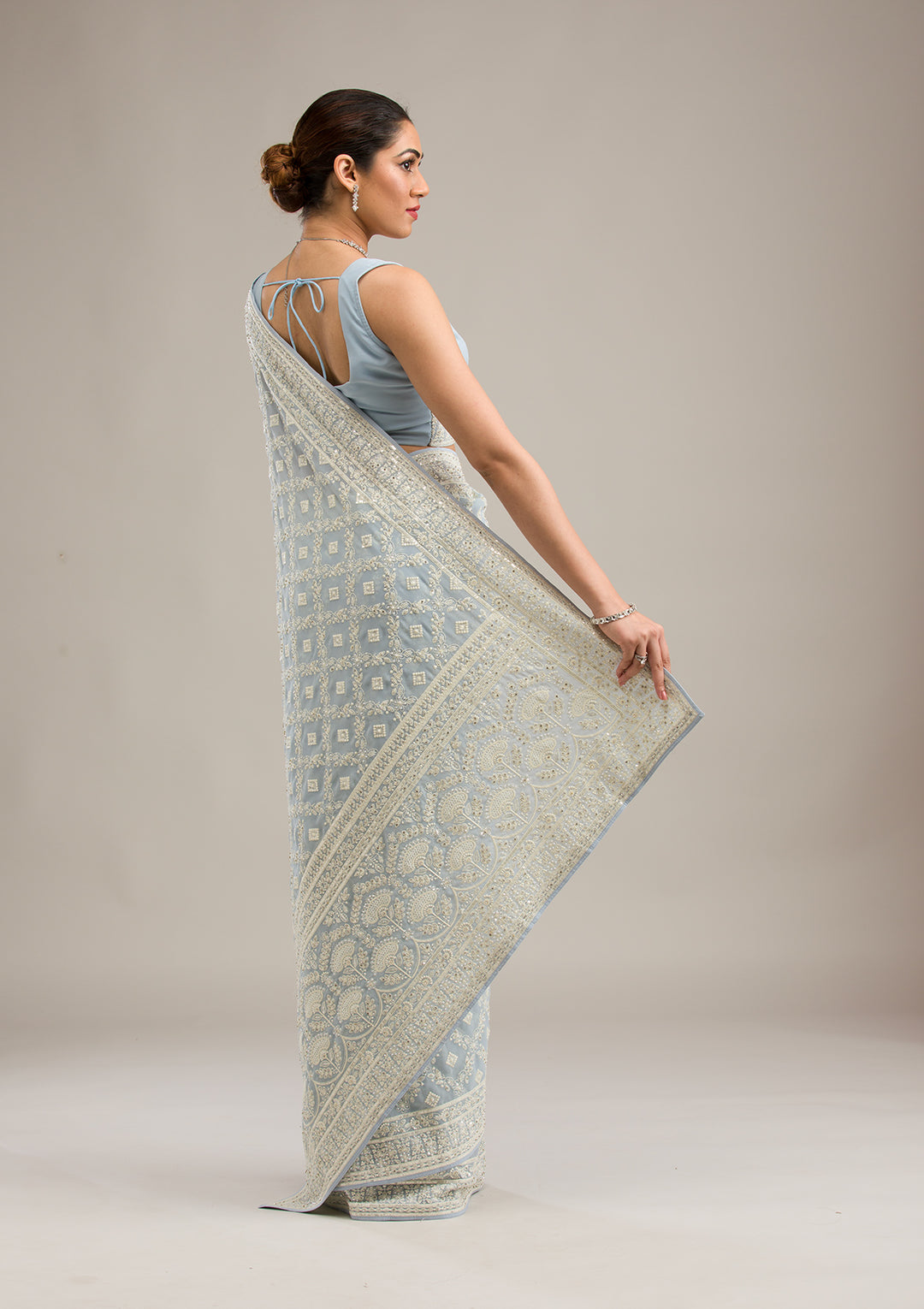 Grey Georgette Chikankari Saree With Matching Blouse Piece