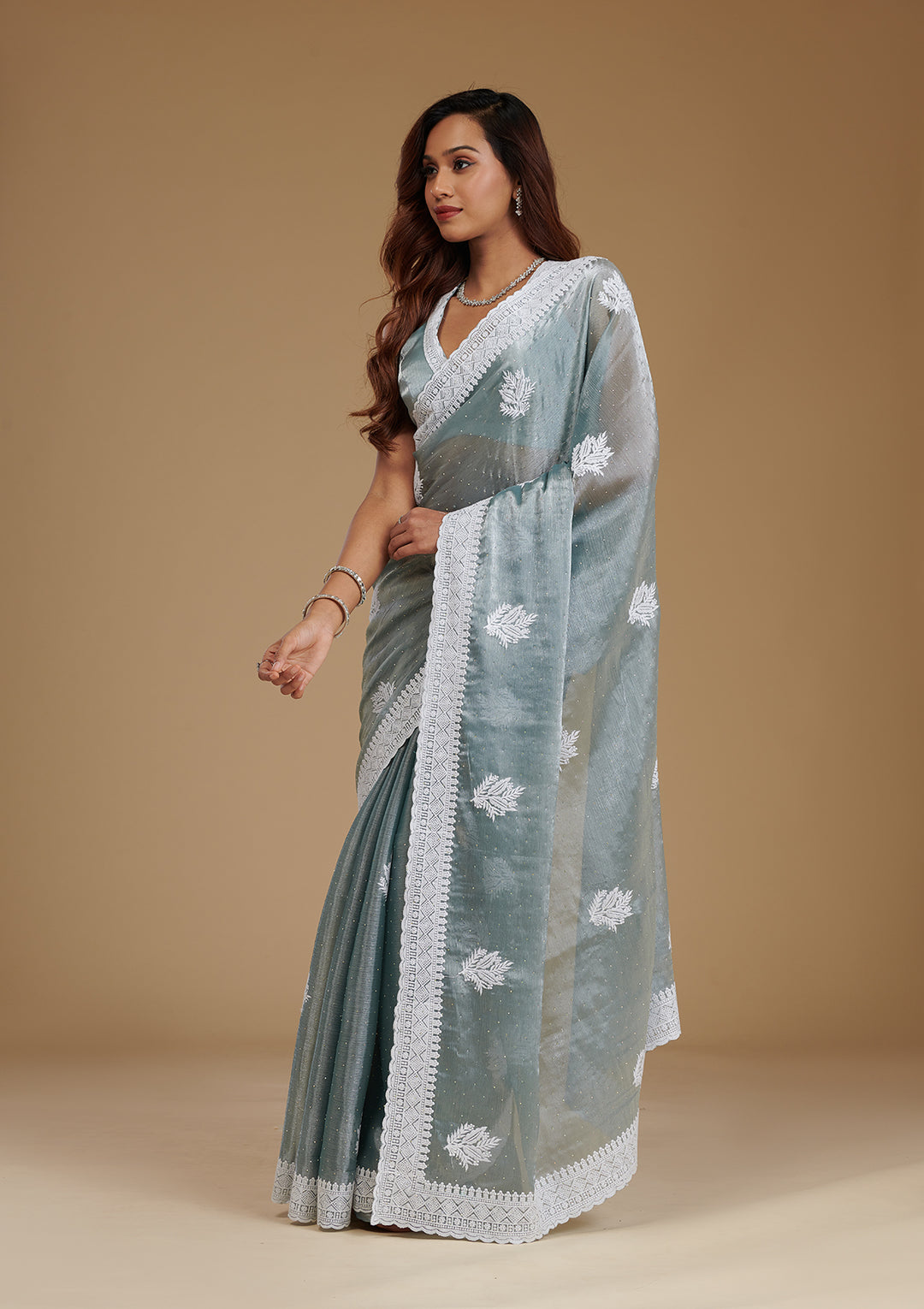 Grey Organza Threadwork Saree With Matching Blouse Piece