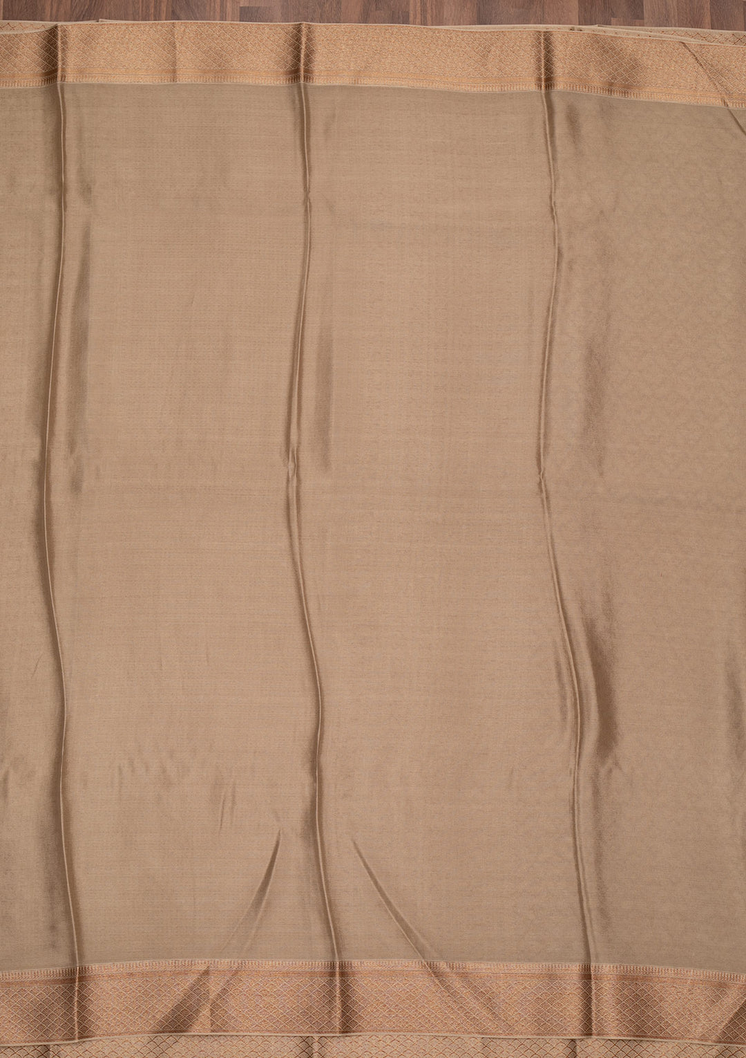 Grey Silk Jaal Gold Zariwork Saree With Matching Blouse Piece