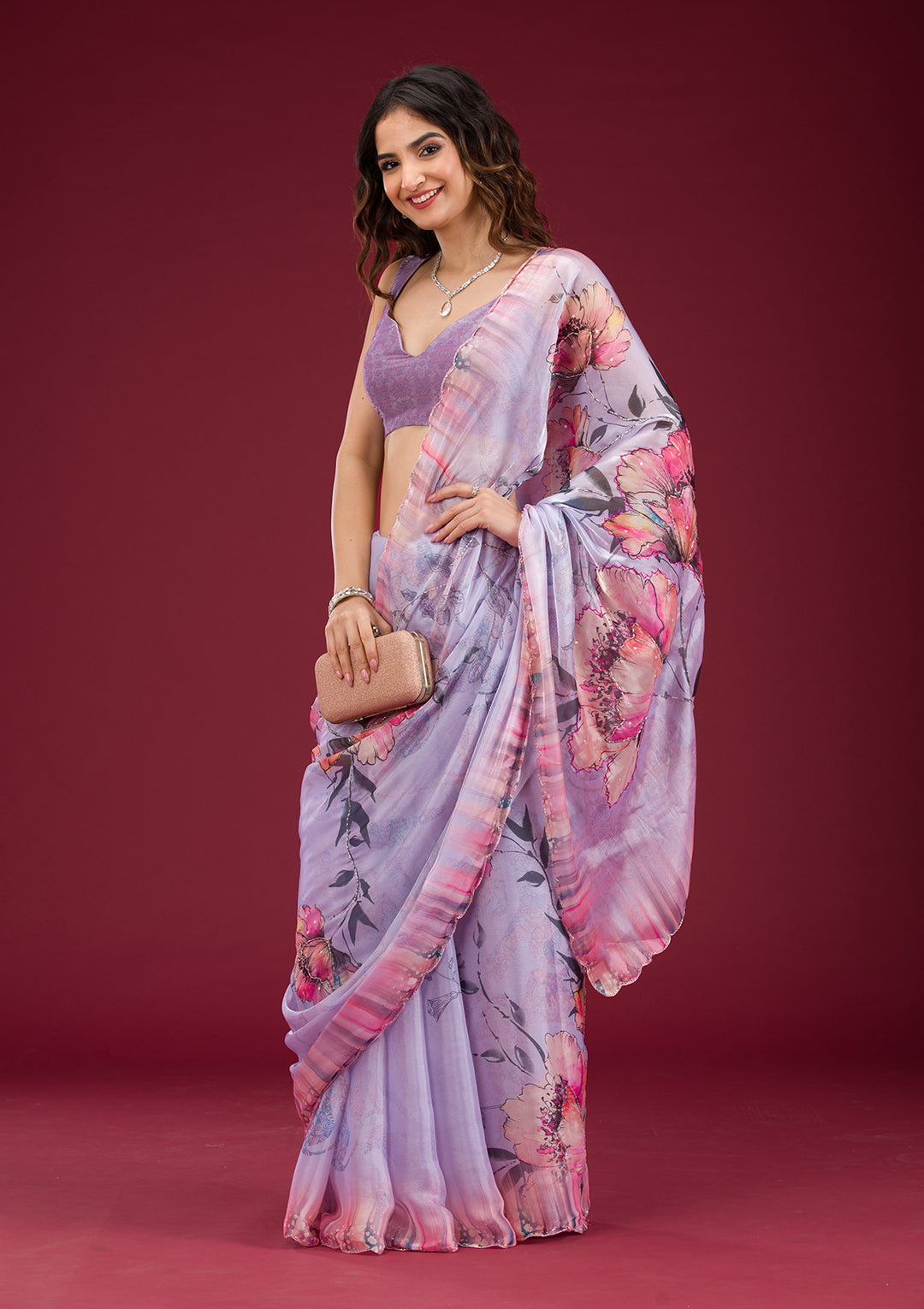 Koskii Organza Lavender Saree – Elegance in Embroidery