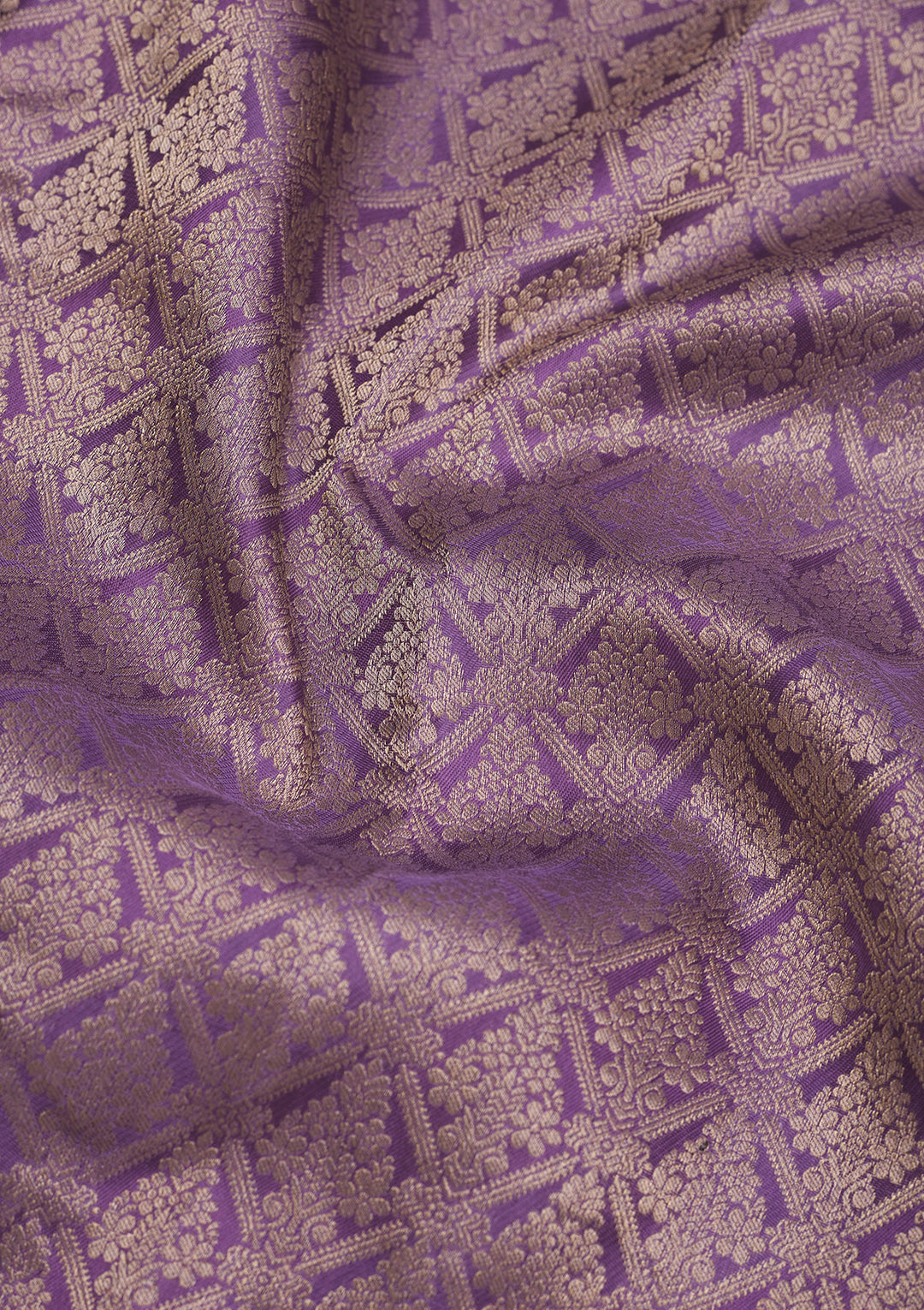 Lavender Silk Jaal Gold Zariwork Saree With Matching Blouse Piece