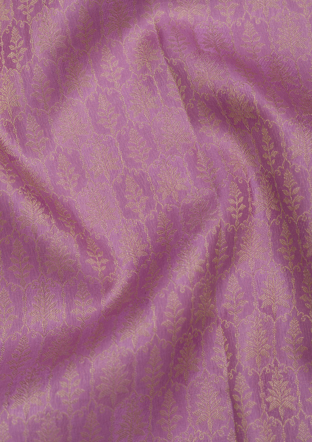Lavender Pure Silk Jaal Zariwork Saree With Matching Blouse Piece