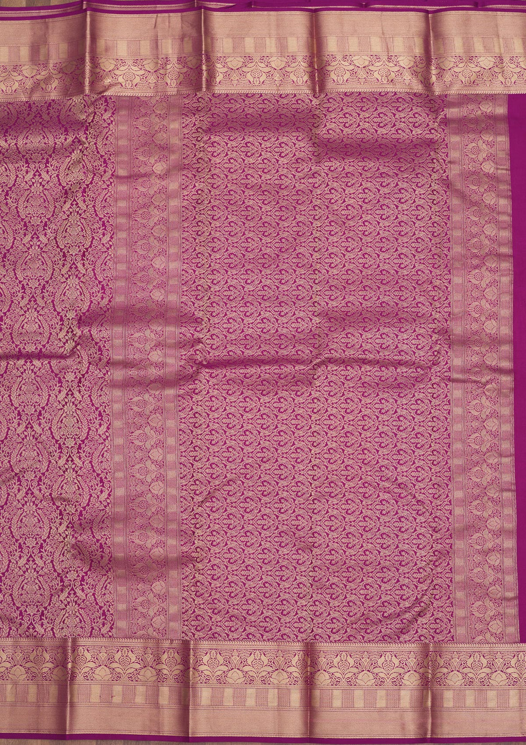 Lavender Silk Jaal Gold Zariwork Saree With Matching Blouse Piece