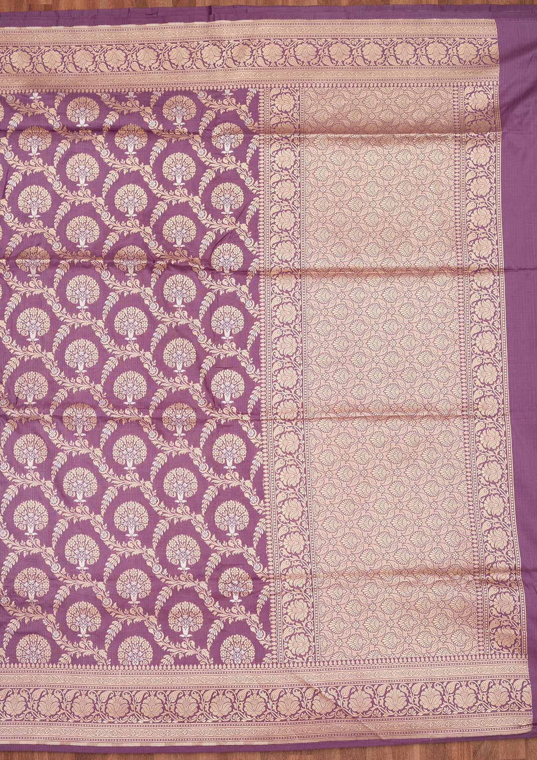 Lavender Silk Jaal Zariwork Saree With Matching Blouse Piece