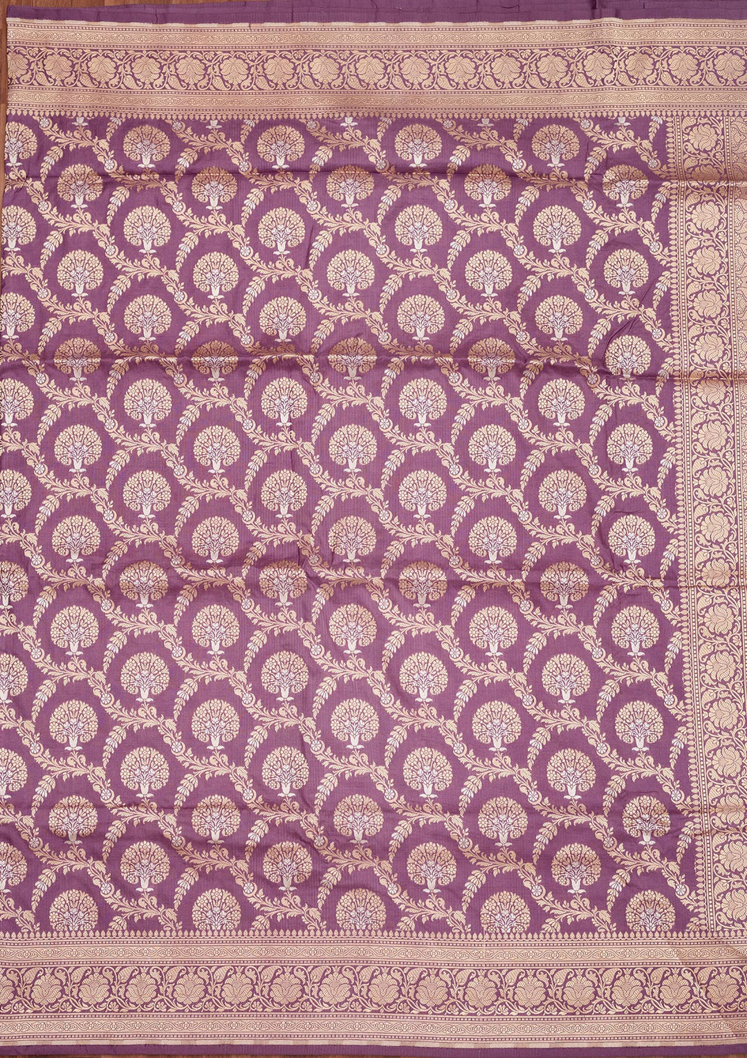 Lavender Silk Jaal Zariwork Saree With Matching Blouse Piece