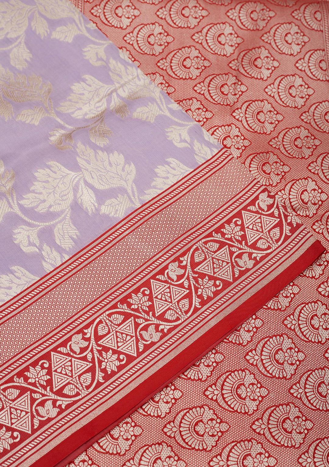 Lavender Silk Jaal Gold Zariwork Saree With Matching Blouse Piece