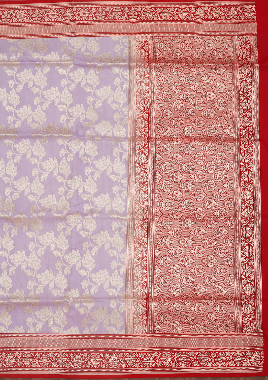 Lavender Silk Jaal Gold Zariwork Saree With Matching Blouse Piece