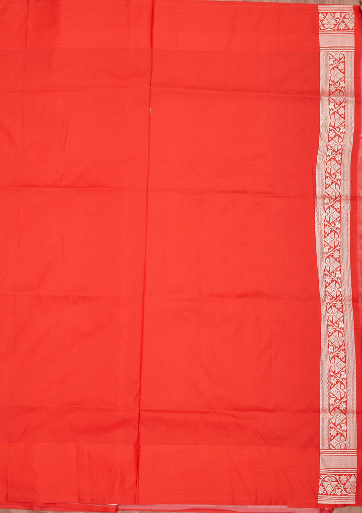 Lavender Silk Jaal Gold Zariwork Saree With Matching Blouse Piece