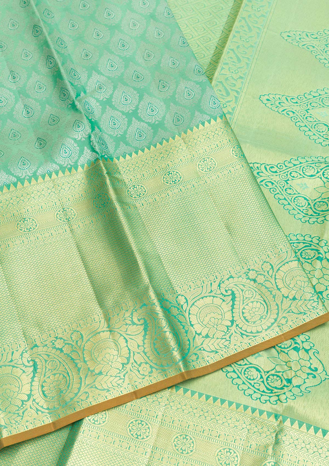 Leaf Green Zariwork Kanjivaram Pure Silk Saree