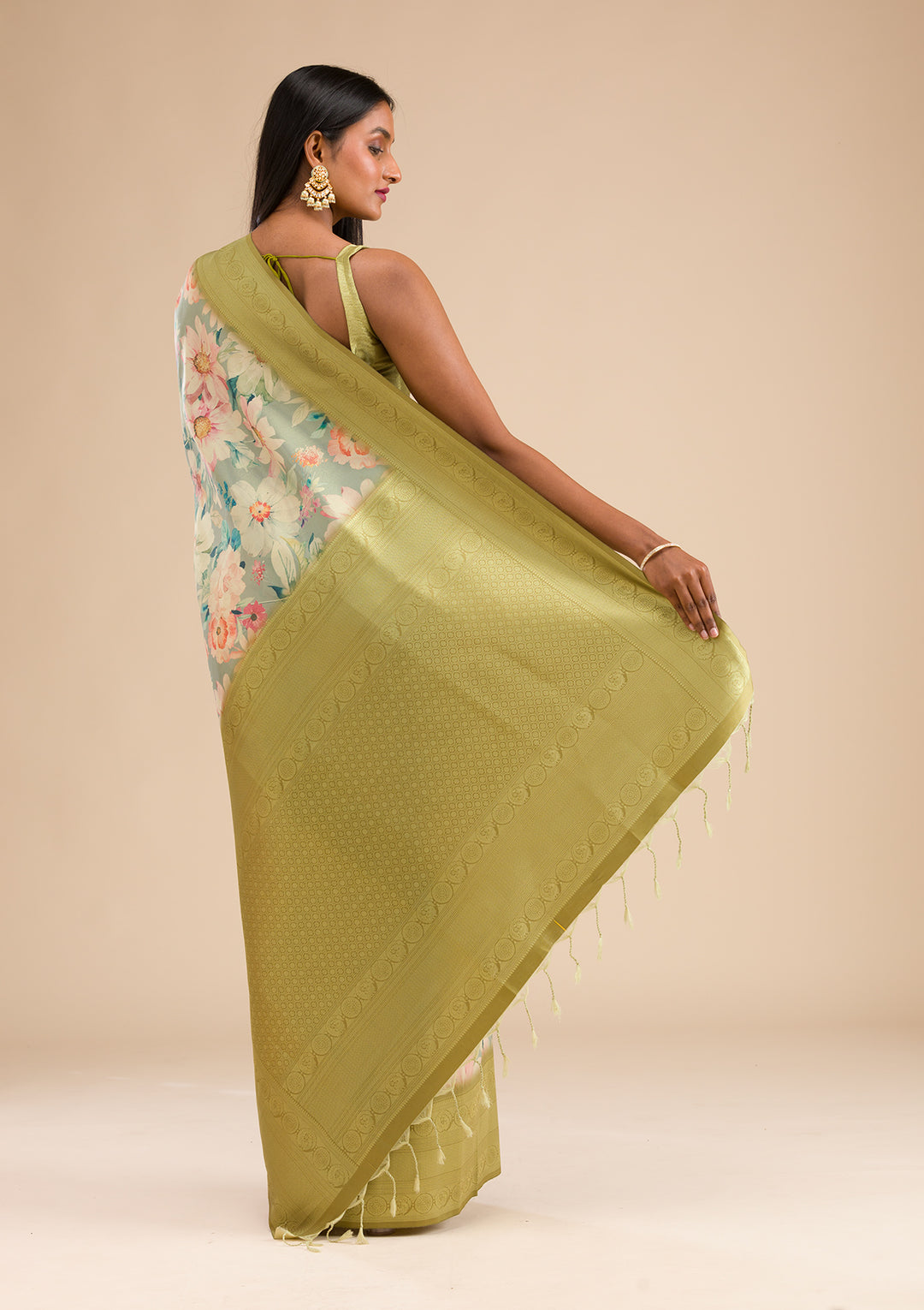 Light Grey Silk Jaal Saree With Matching Blouse Piece