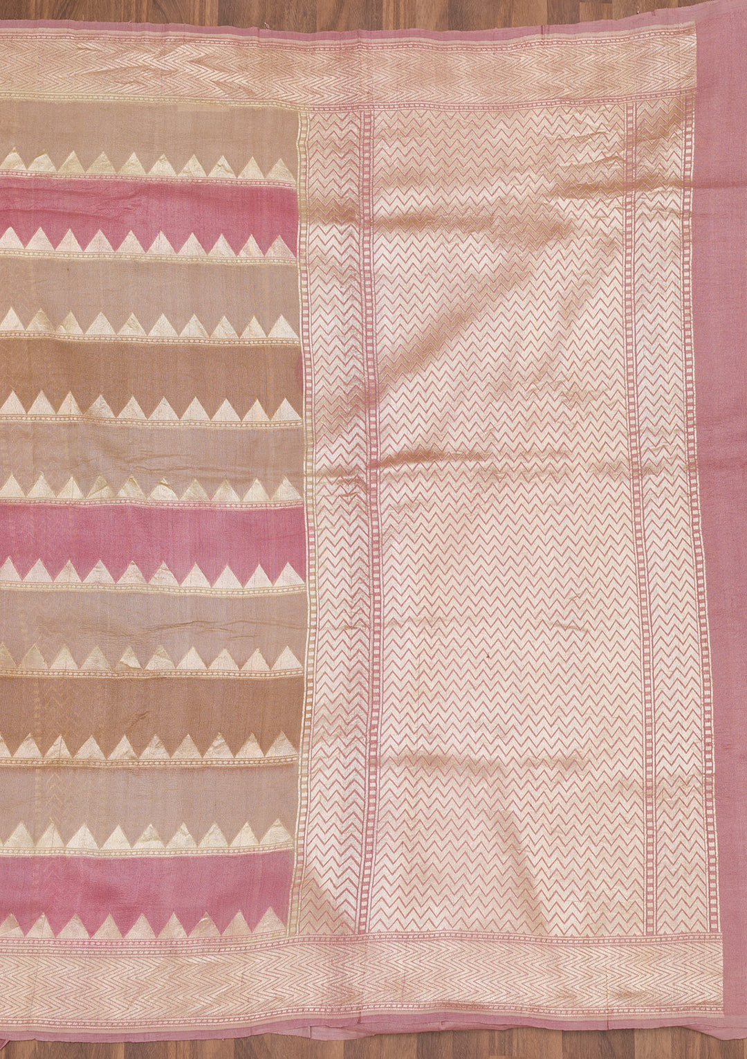 Light Grey Silk Jaal Gold Zariwork Saree With Matching Blouse Piece