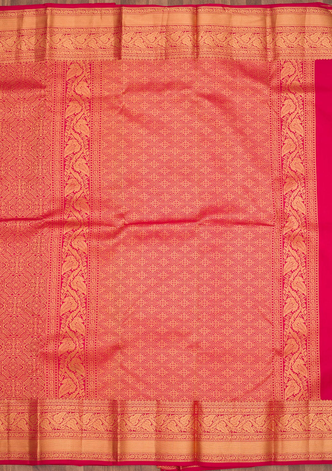 Maroon Silk Jaal Gold Zariwork Saree With Matching Blouse Piece
