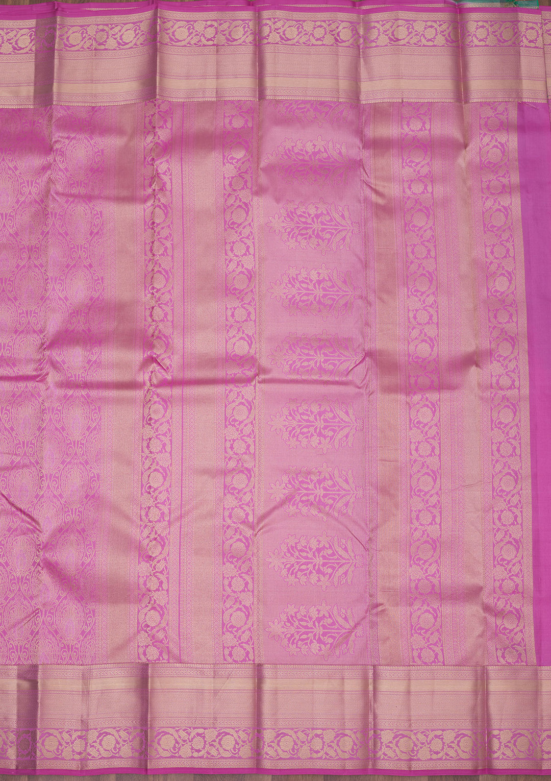 Mauve Pure Silk Jaal Gold Zariwork Saree With Matching Blouse Piece