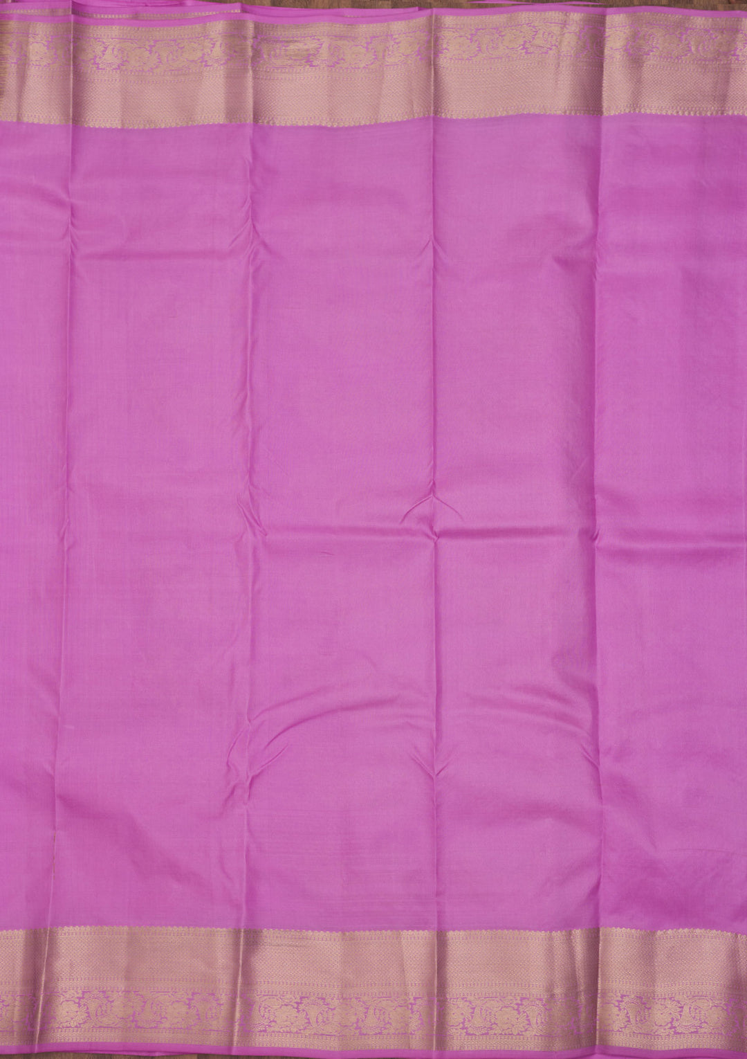 Mauve Silk Jaal Gold Zariwork Saree With Matching Blouse Piece