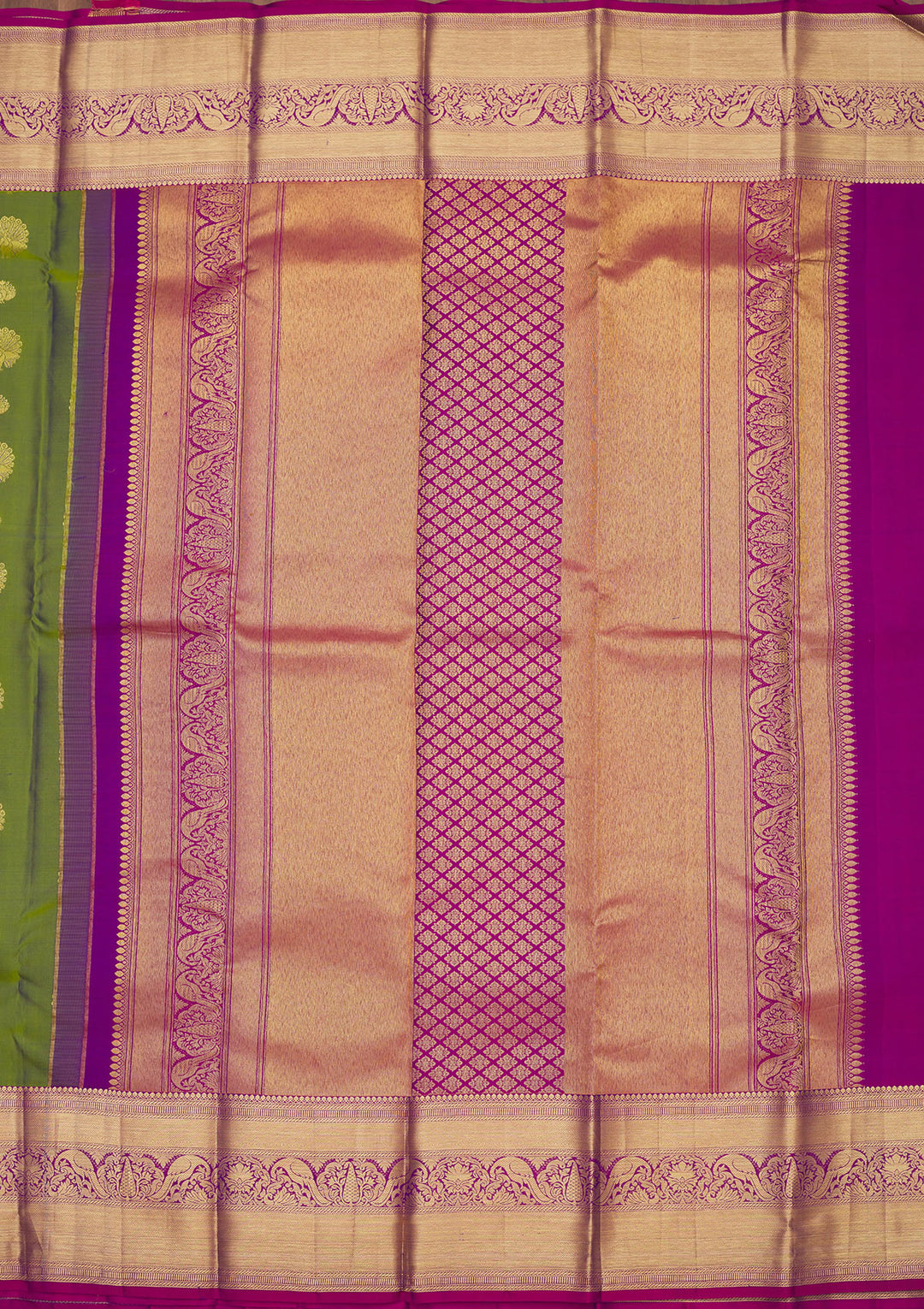 Mehendi Silk Buti Gold Zariwork Saree With Matching Blouse Piece