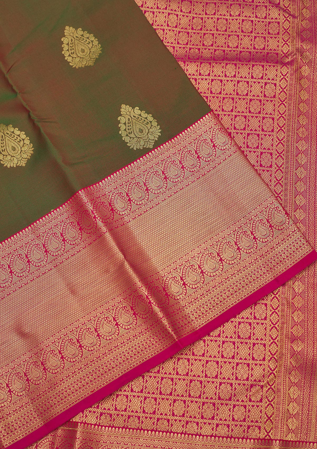 Mehendi Silk Buti Gold Zariwork Saree With Matching Blouse Piece