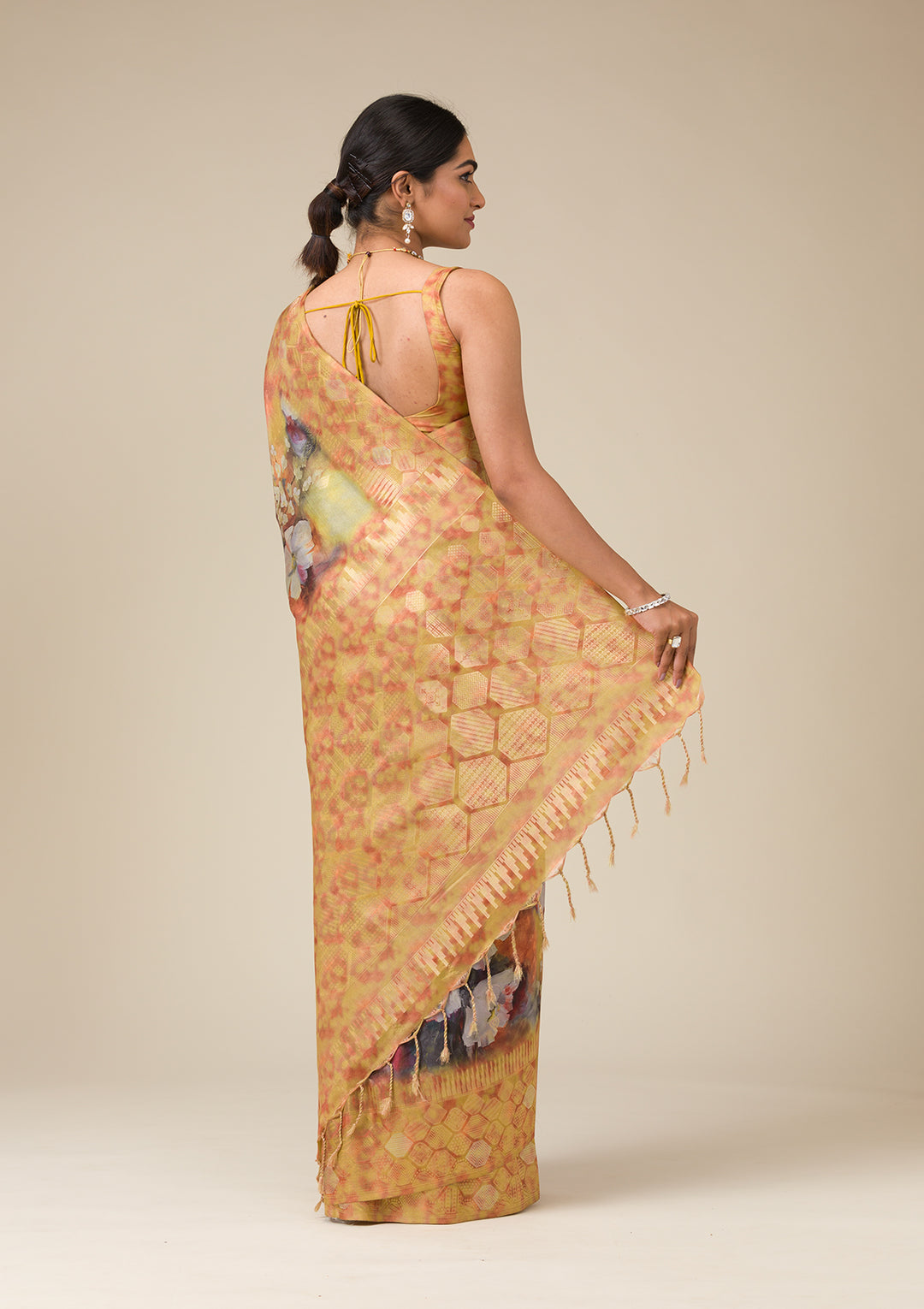Gold Silk Banarasi Gold Zariwork Saree With Matching Blouse Piece