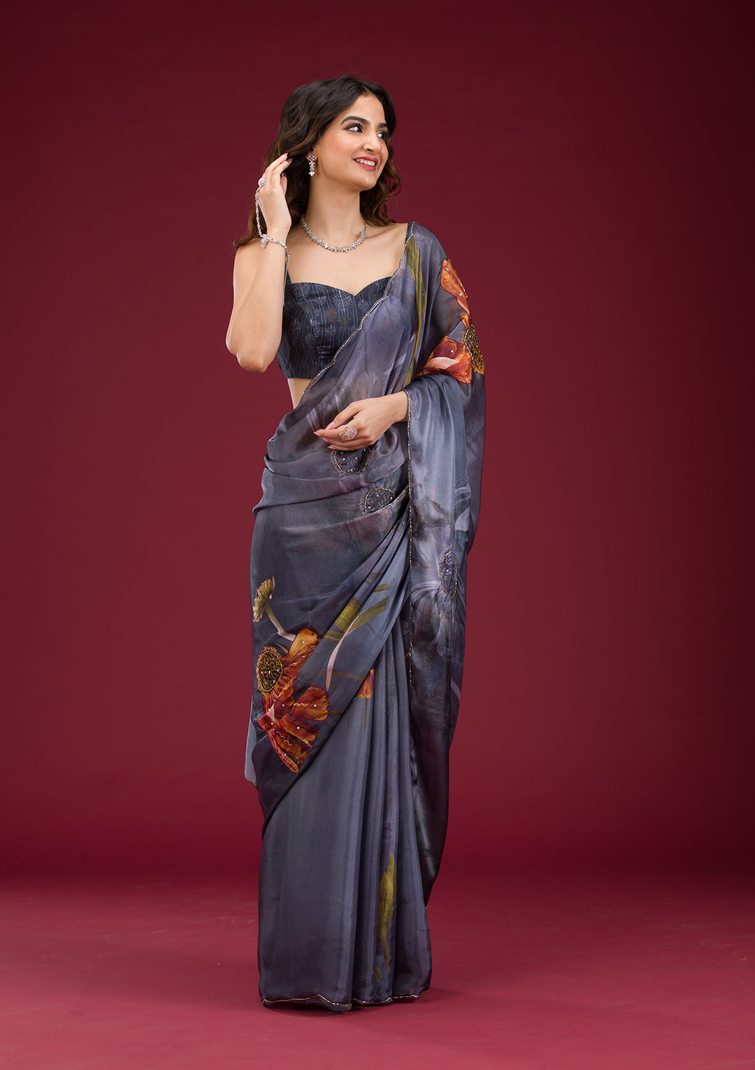 Koskii Organza Grey Saree with Cutdana Embroidery – Elegant Evening Wear