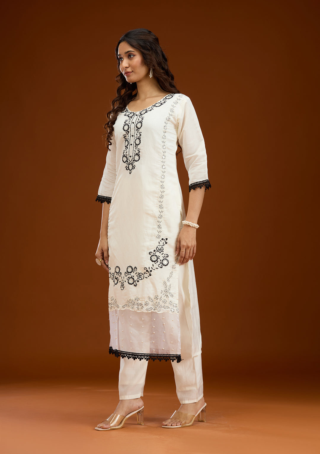 Koskii White Crepe Salwar Suit – Ready-to-Wear with Exquisite Threadwork