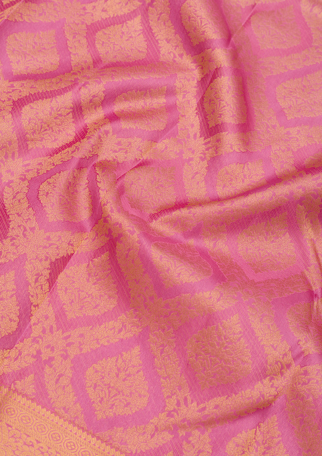 Onion Pink Pure Silk Jaal Gold Zariwork Saree With Matching Blouse Piece