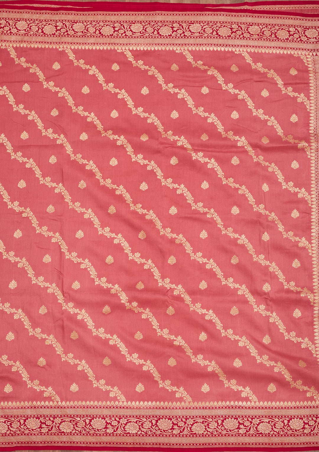 Onion Pink Silk Jaal Gold Zariwork Saree With Matching Blouse Piece