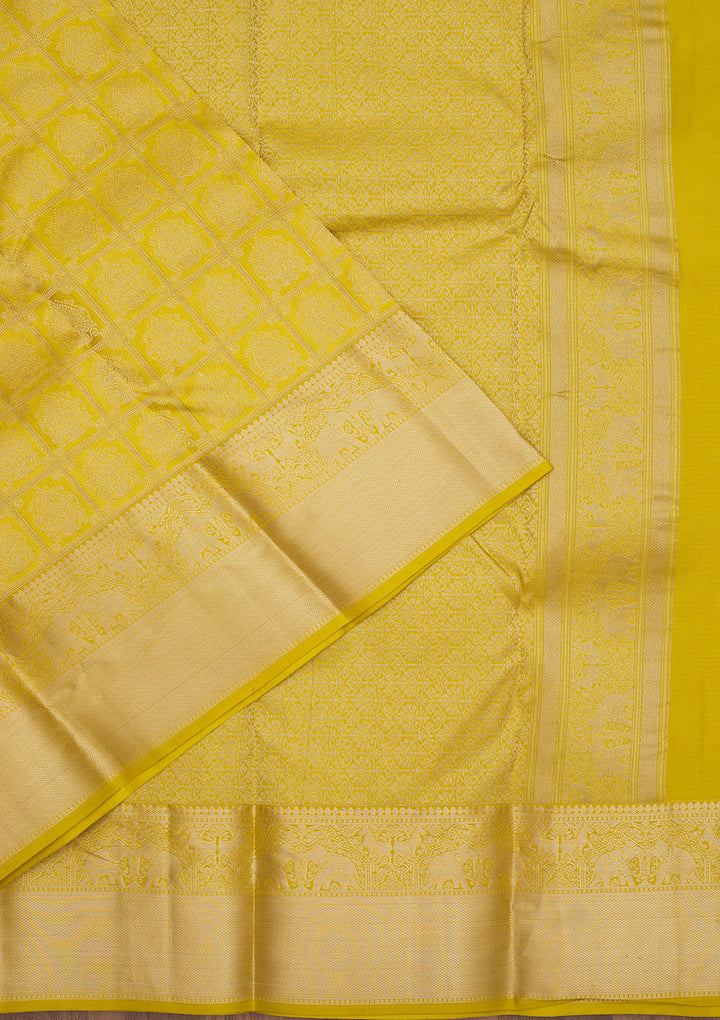 Parrot Green Pure Silk Jaal Gold Zariwork Saree With Matching Blouse Piece