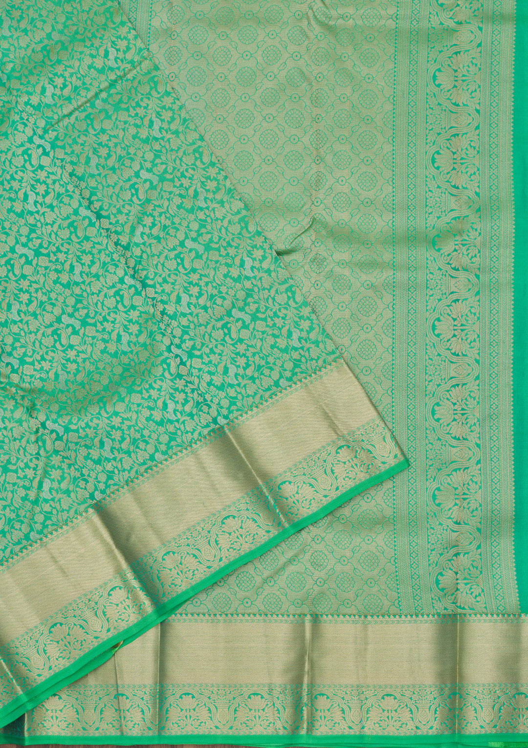 Parrot Green Pure Silk Jaal Zariwork Saree With Matching Blouse Piece