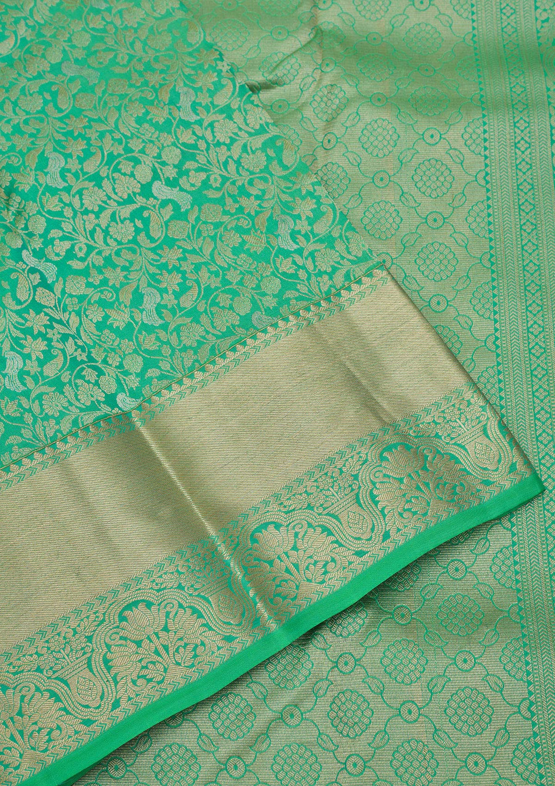 Parrot Green Pure Silk Jaal Zariwork Saree With Matching Blouse Piece