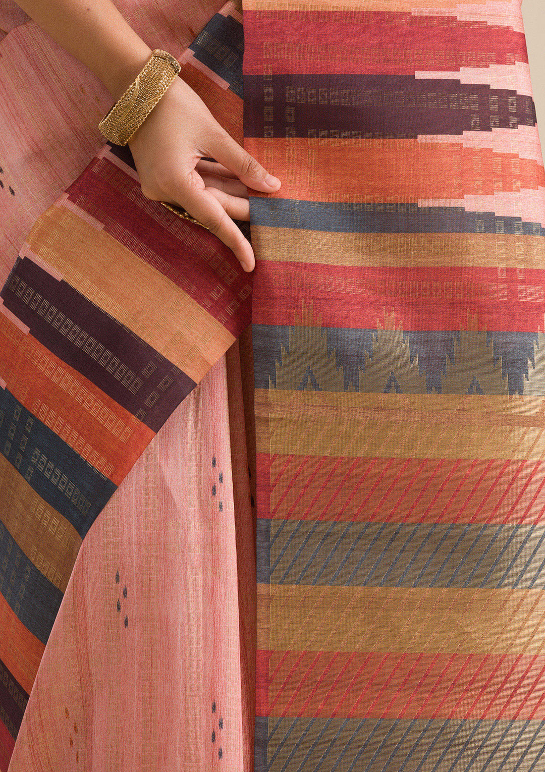 Peach Silk Buti Saree With Matching Blouse Piece