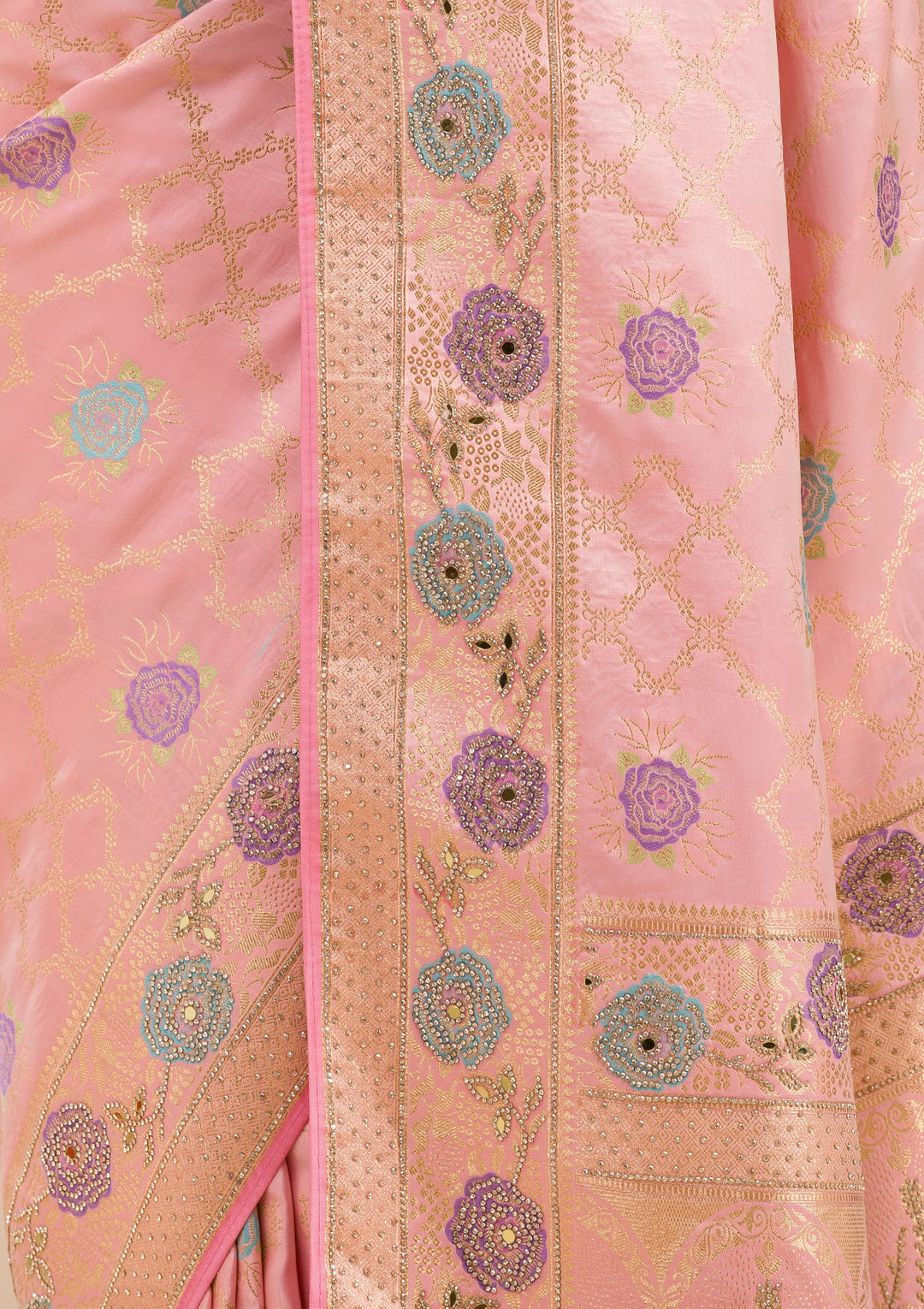 Koskii Orange Saree with Exquisite Threadwork – Traditional Elegance