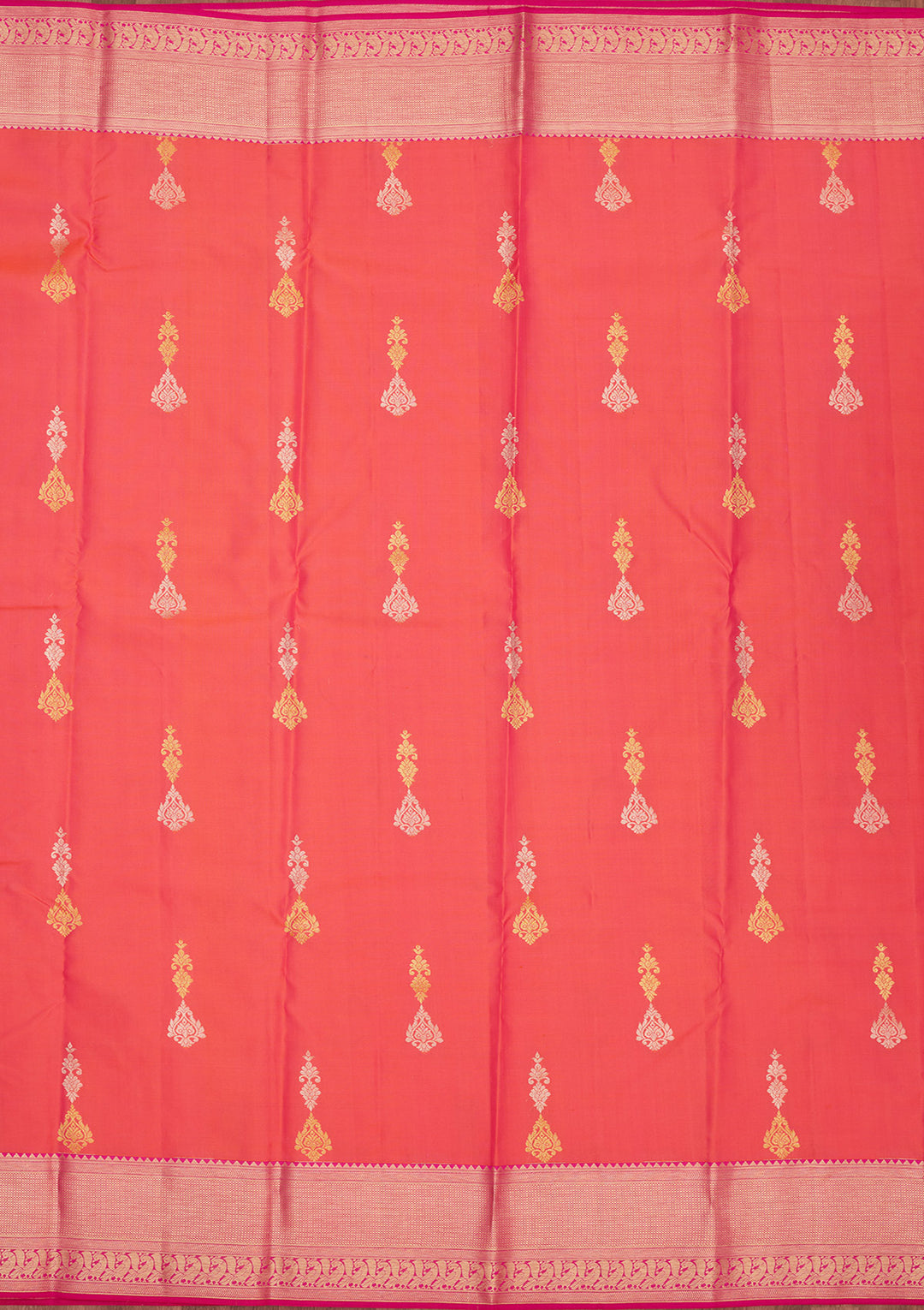 Pink Silk Buti Gold Zariwork Saree With Matching Blouse Piece