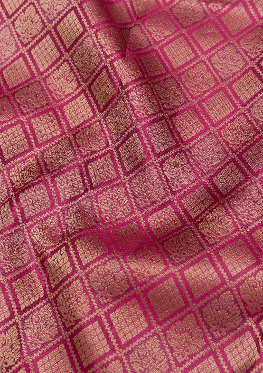 Pink Pure Silk Jaal Zariwork Saree With Matching Blouse Piece
