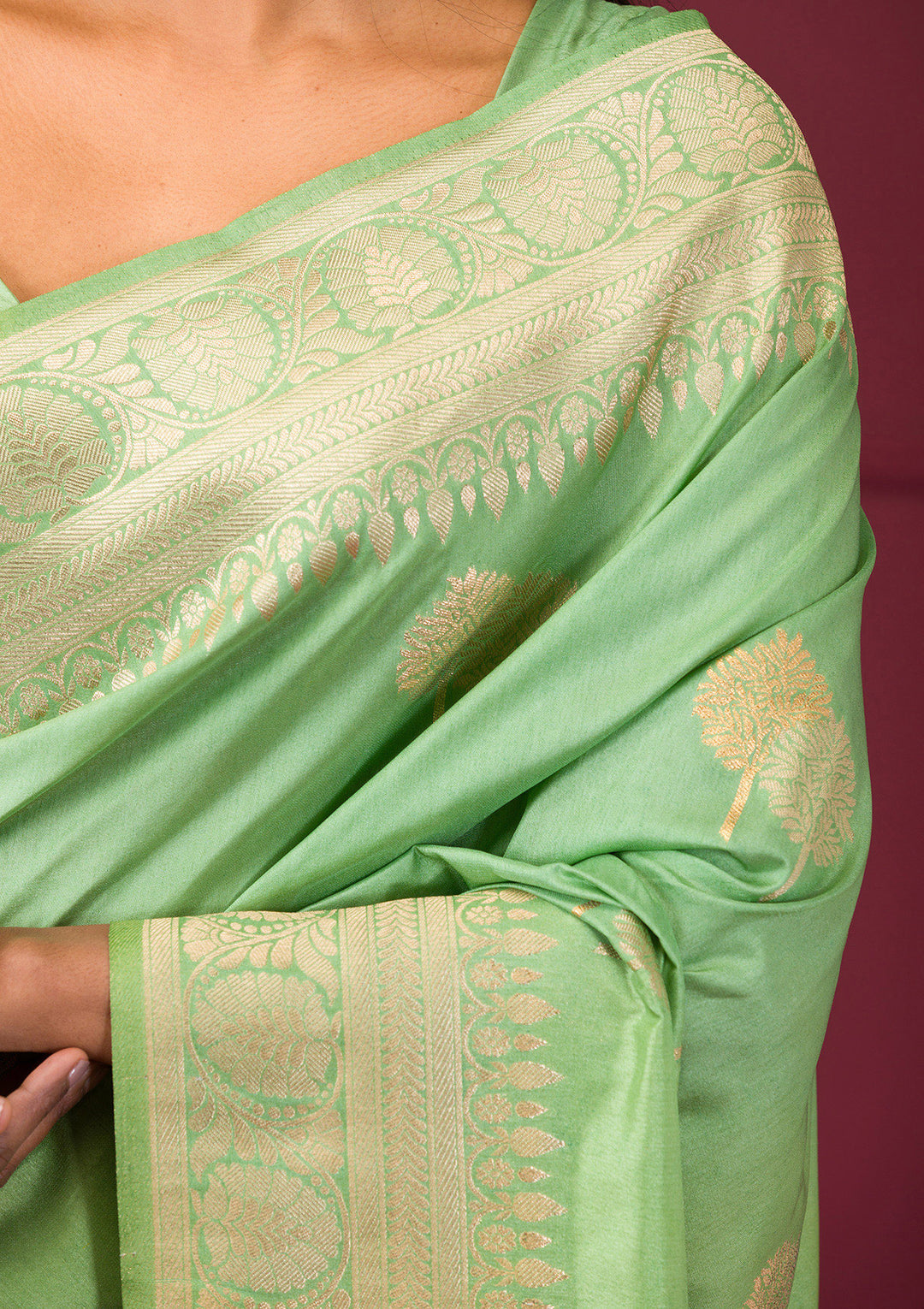Pista Green Silk Banarasi Gold Zariwork Saree With Matching Blouse Piece