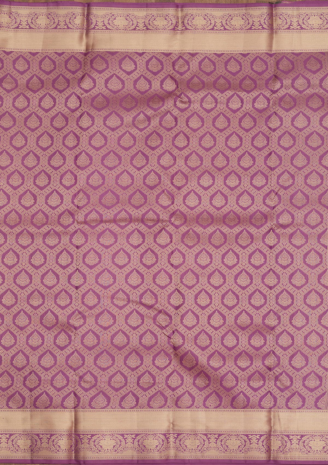 Purple Silk Jaal Gold Zariwork Saree With Matching Blouse Piece