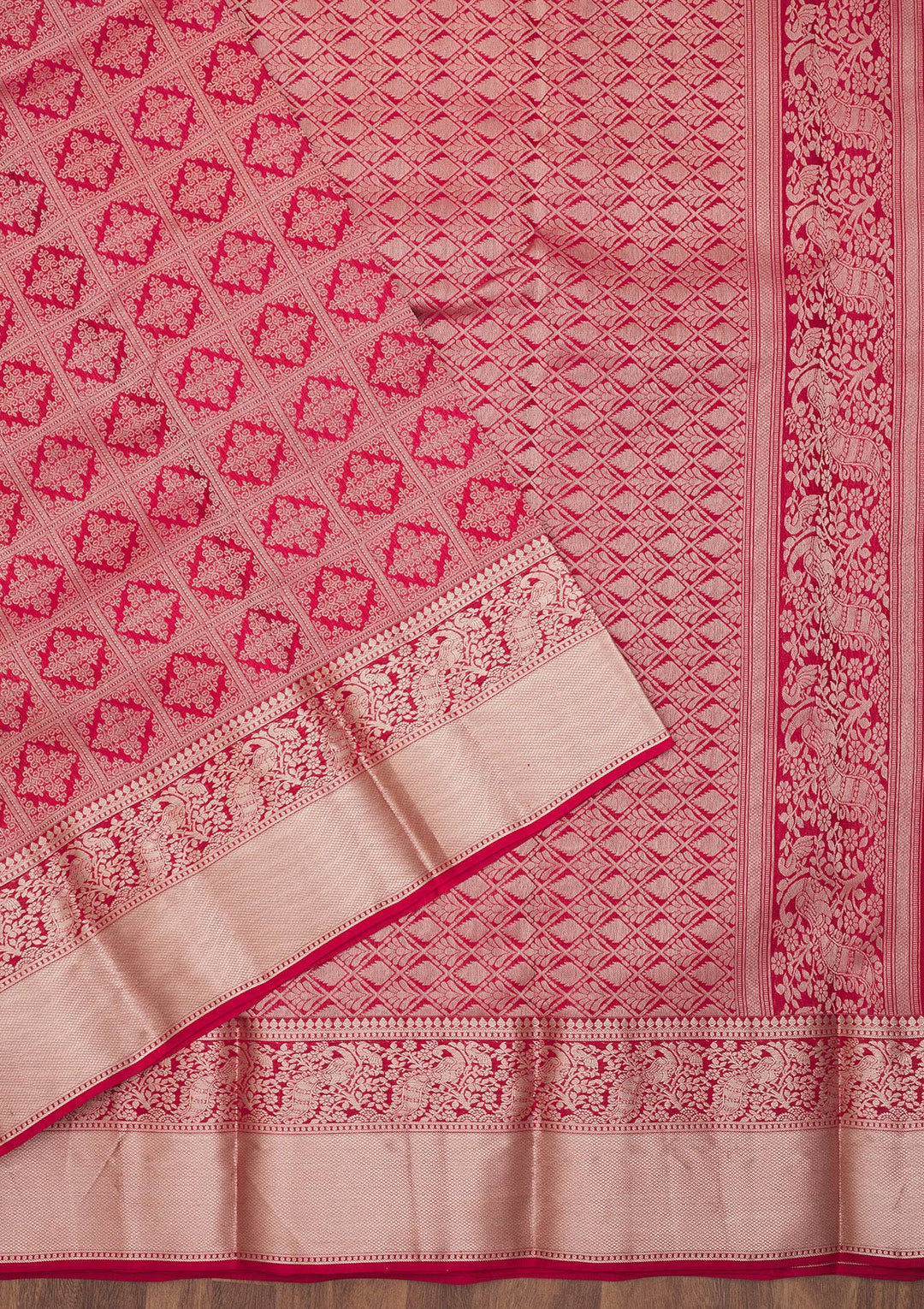 Rani Pink Pure Silk Jaal Zariwork Saree With Matching Blouse Piece