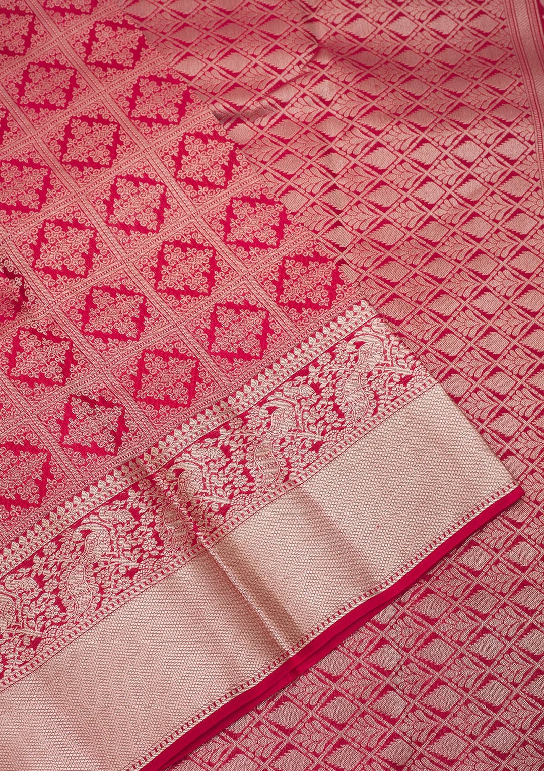 Rani Pink Pure Silk Jaal Zariwork Saree With Matching Blouse Piece